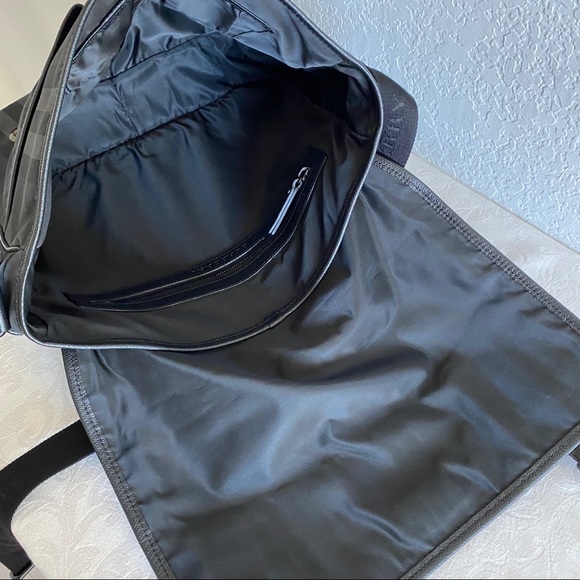 Burberry Check Pattern Black Nylon messenger laptop bag - Picture 8 of 16